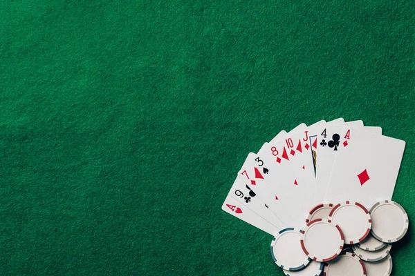 Halaman opsi pembayaran tri888 menampilkan QRIS, GoPay, DANA, dan metode transfer bank